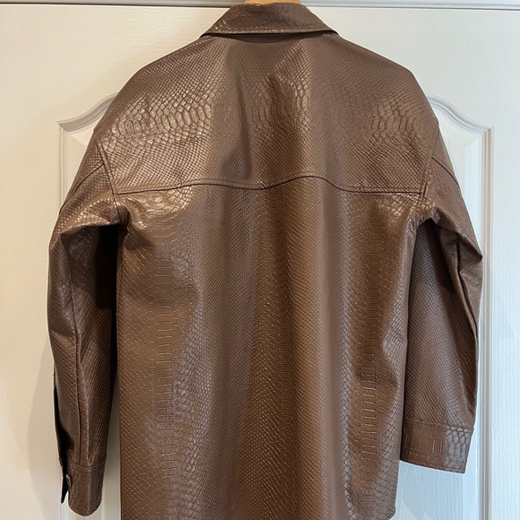 Babaton Pelli Shirt Jacket (Vegan Leather) - Picture 6 of 13